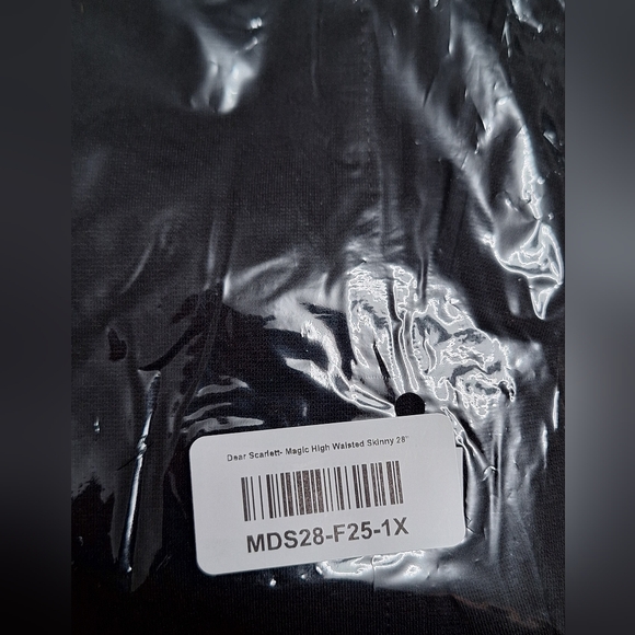 Women's Dear Scarlett Black Magic Skinny Fit Plus Size Pants~1XL - Picture 5 of 5